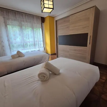 Apartment R2R - Amplio Apartamento En Tuilla - 33A02 Langreo